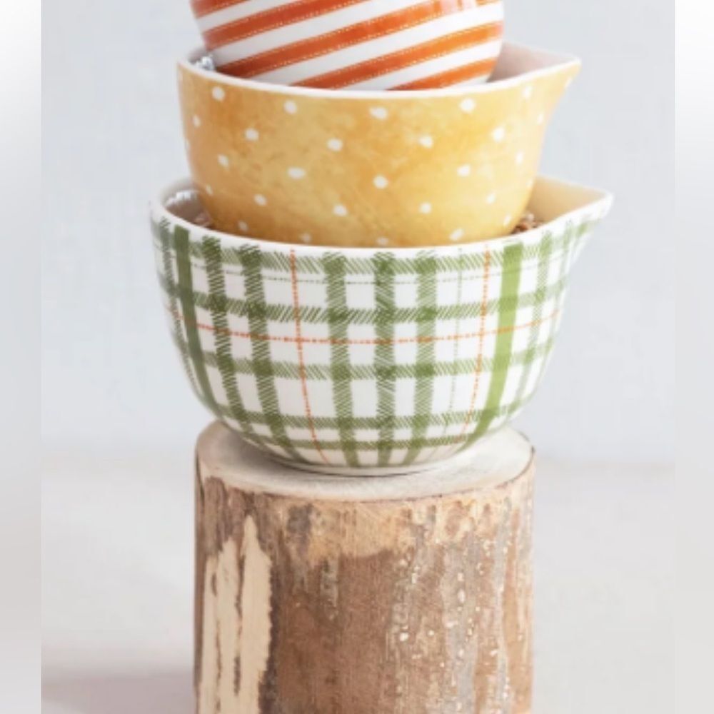 Anthropologie Measuring Cups 1-1/2 cup, 1 cup, 1/2 cup